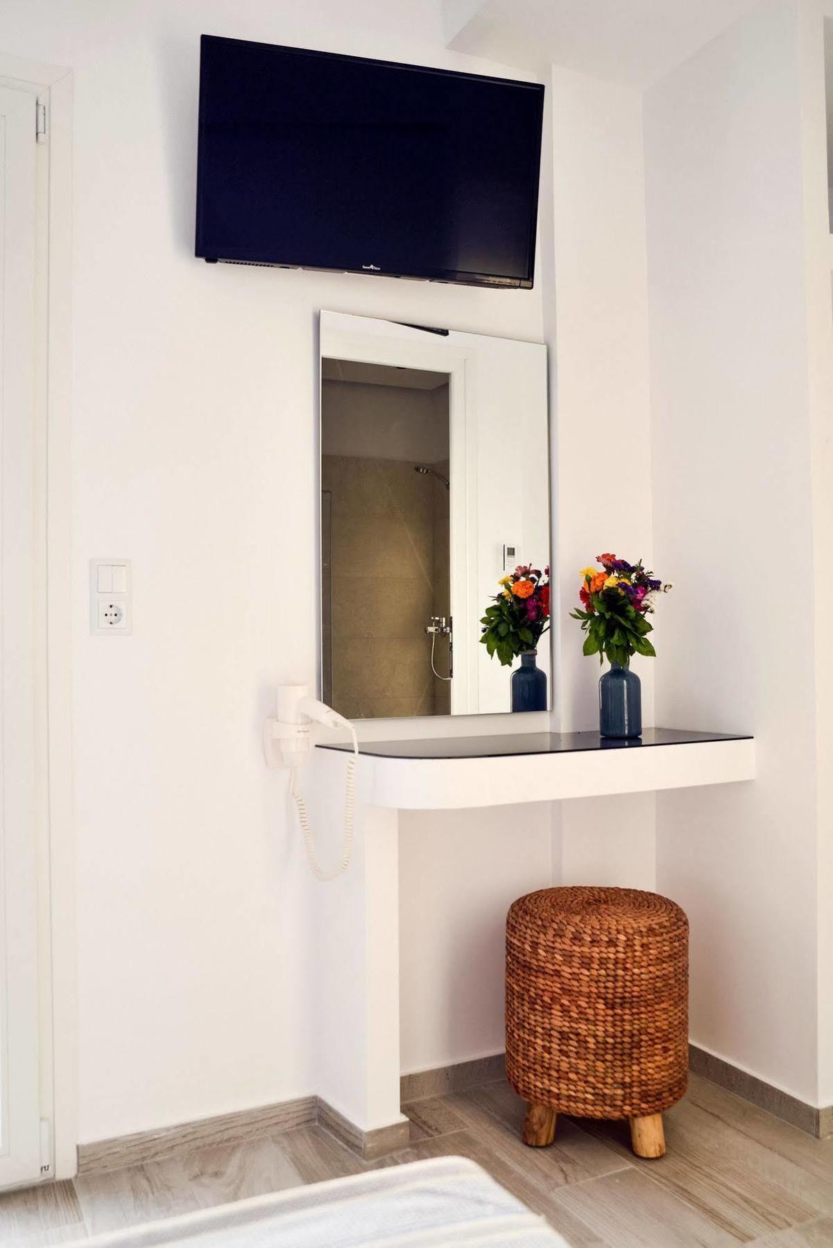 Dimele Rooms & Studios Mykonos Town Ngoại thất bức ảnh